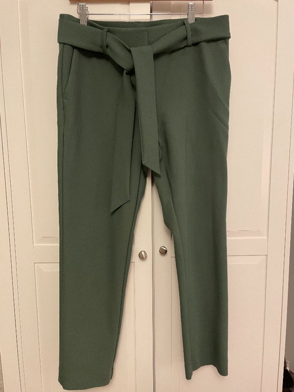 LOFT Green Tailored Slim Cut Pants